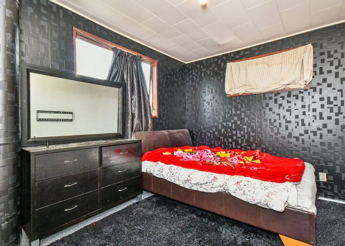  at 90C Beaumonts Way, Manurewa, Manukau City, Auckland