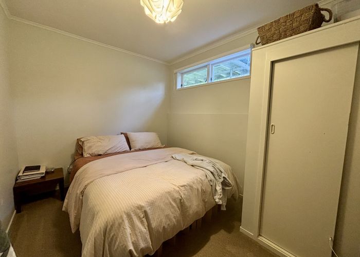  at 1/11 Taipari Road, Te Atatu Peninsula, Waitakere City, Auckland