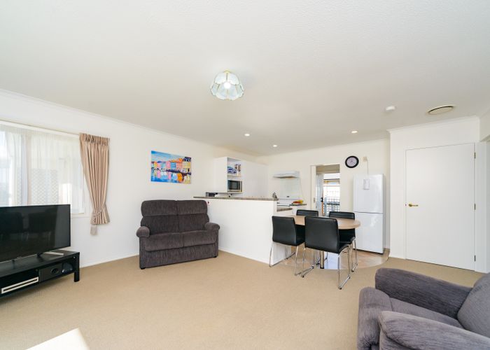  at 8 Foxtail Fern, Kelvin Grove, Palmerston North