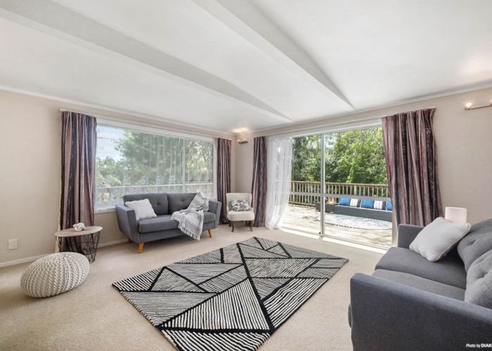  at 11b Lancelot Place, Glenfield, North Shore City, Auckland