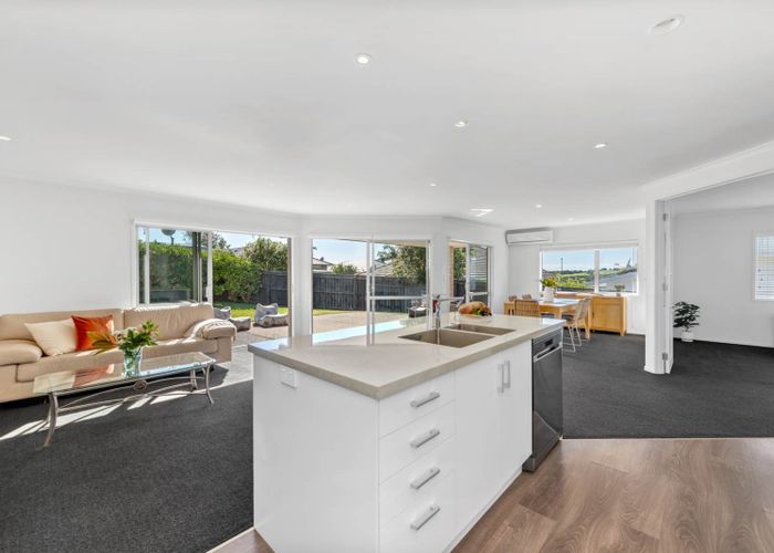  at 20 Weatherly Drive, Beachlands, Manukau City, Auckland