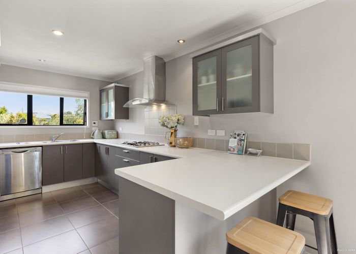  at 23 Candlestick Place, Oteha, Auckland