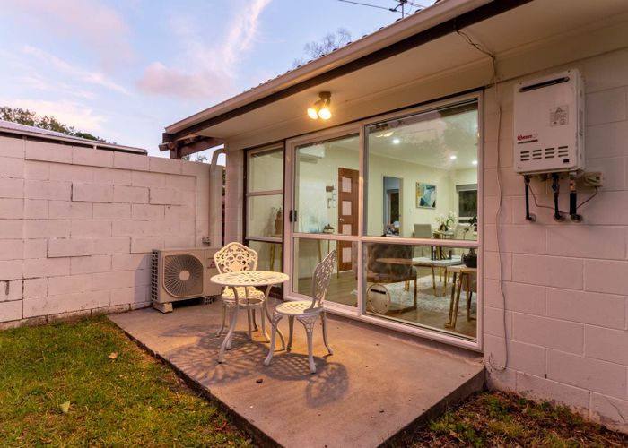  at 3/14 Commodore Drive, Lynfield, Auckland City, Auckland