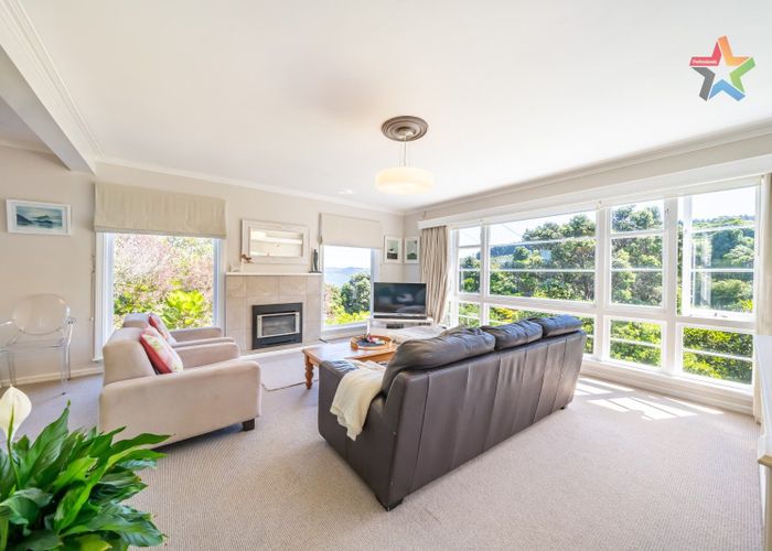  at 30 Korokoro Road, Korokoro, Lower Hutt, Wellington