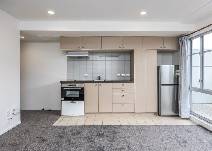  at 1J/3 Keystone Avenue, Mount Roskill, Auckland City, Auckland