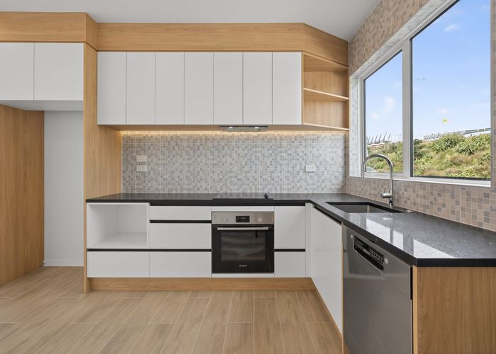  at 9 Wingrove Close, Rosehill, Papakura, Auckland