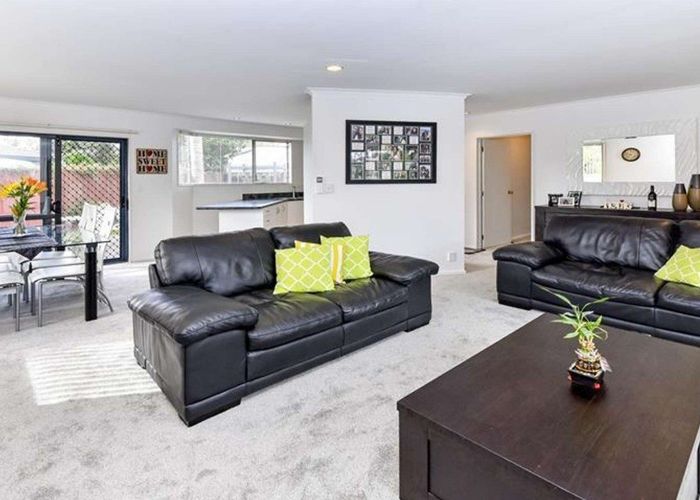  at 2 Brentford Place, Manurewa, Manukau City, Auckland