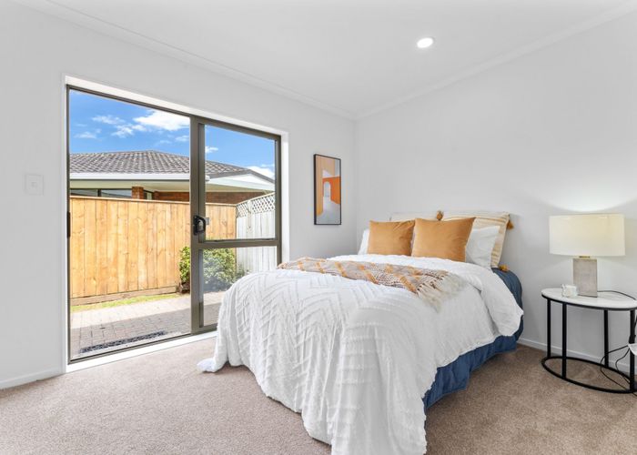  at 8/1 Piriti Drive, Te Atatu Peninsula, Auckland