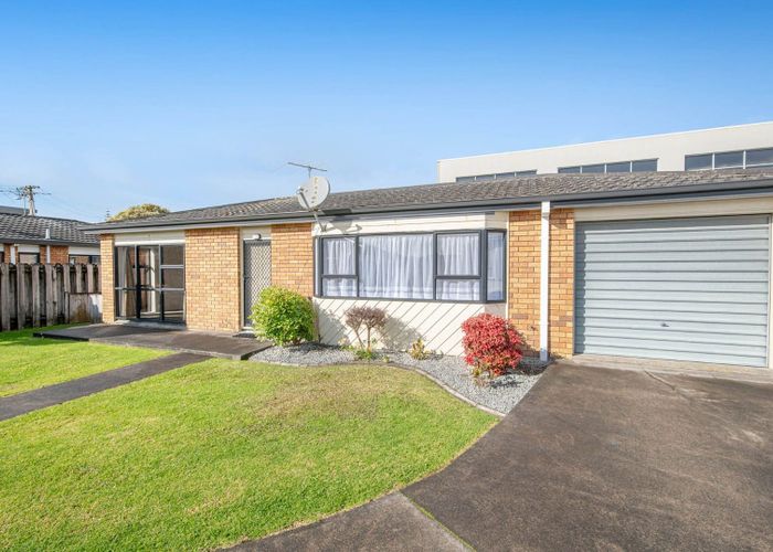  at 4B Alice Avenue, Orewa, Rodney, Auckland
