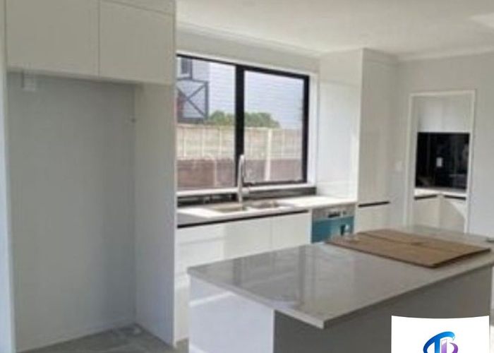  at 1/80 Elliot Street, Howick, Manukau City, Auckland
