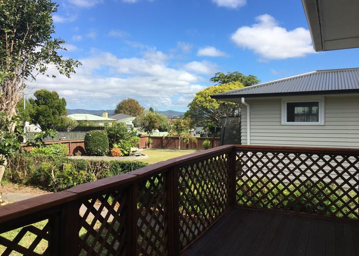  at 28 Ozich Avenue, Te Atatu South, Auckland