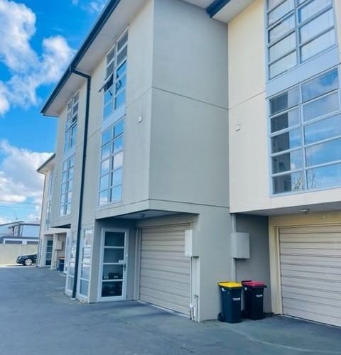  at 5/440 Barbadoes Street, Edgeware, Christchurch