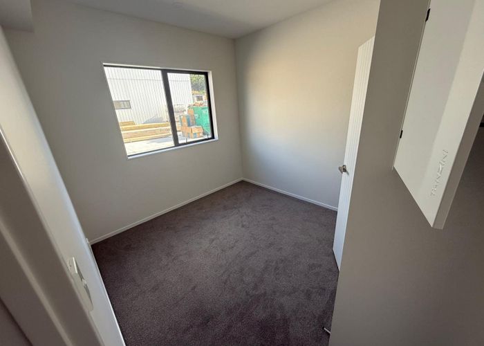  at 9 Tuakana Street, Point England, Auckland City, Auckland