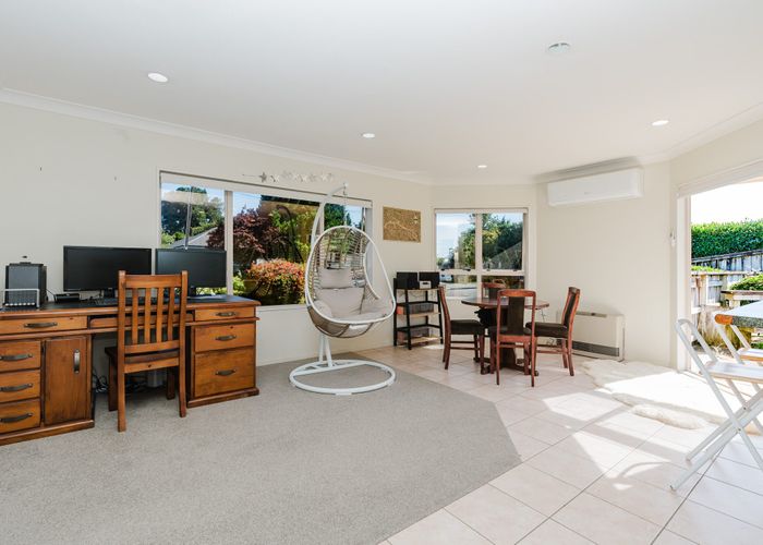  at 41 Dalgliesh Avenue, Forest Lake, Hamilton, Waikato