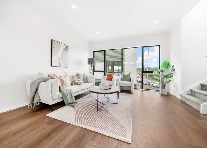  at Lot 8 / 125 Universal Drive, Henderson, Waitakere City, Auckland