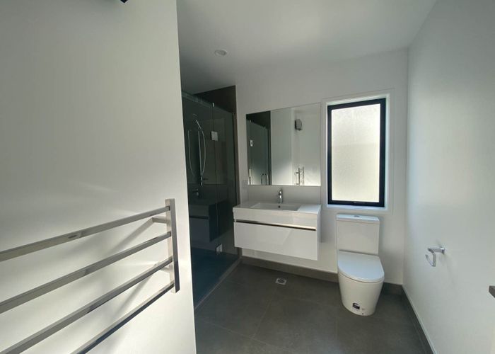  at 5 Ara Kataraina, Mangere, Manukau City, Auckland