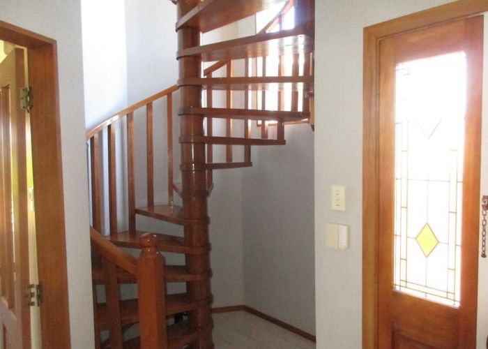  at 25 Molyneux Close, Whitby, Porirua, Wellington