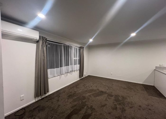  at 2/9 Matiere Road, Onehunga, Auckland City, Auckland