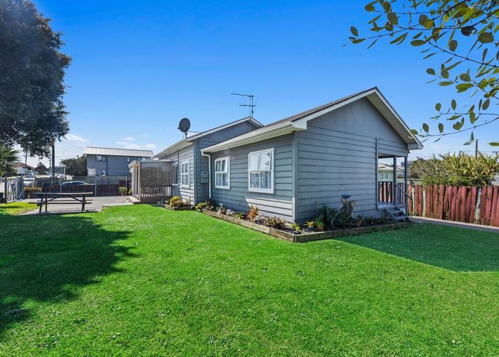 at 2/154 Wyllie Road, Papatoetoe, Auckland