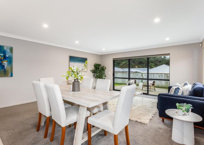 at 44a Staithes Drive North, Whitby, Porirua, Wellington