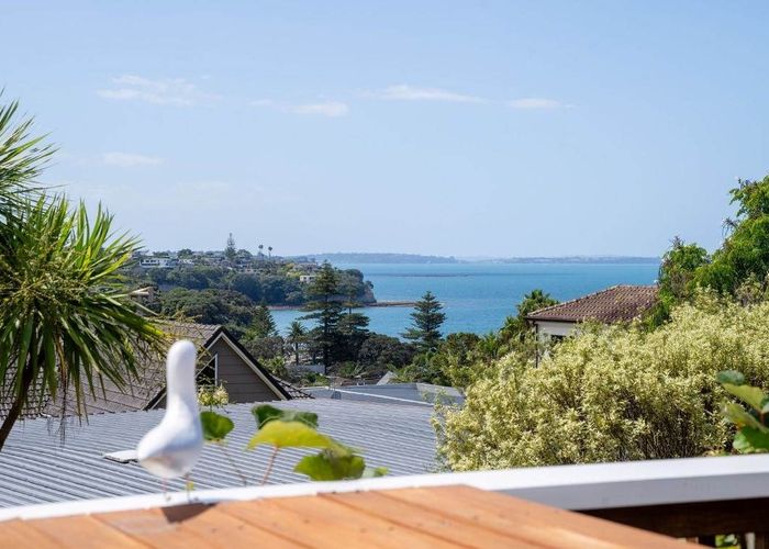  at 15 Kowhai Road, Mairangi Bay, North Shore City, Auckland
