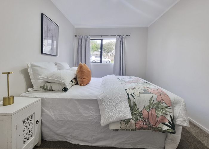  at 1/5 John Jennings Drive, Albany, North Shore City, Auckland