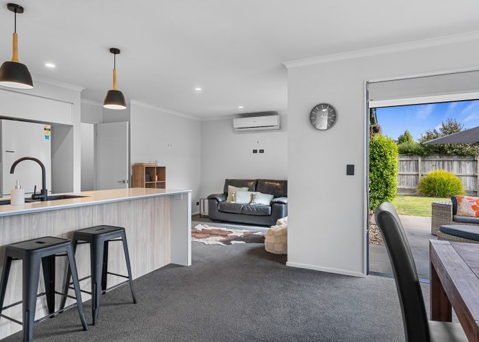  at 14 Hart Road, Richmond, Richmond