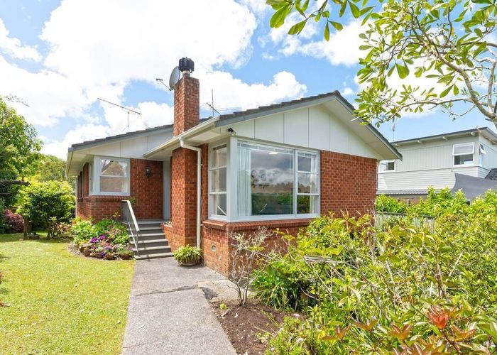  at 57 Castleford Street, Green Bay, Auckland