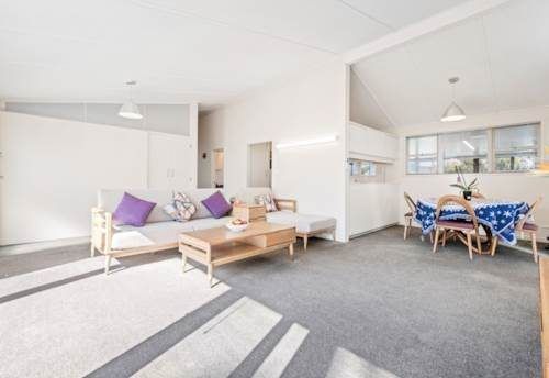  at 2/187 Bucklands Beach Road, Bucklands Beach, Manukau City, Auckland