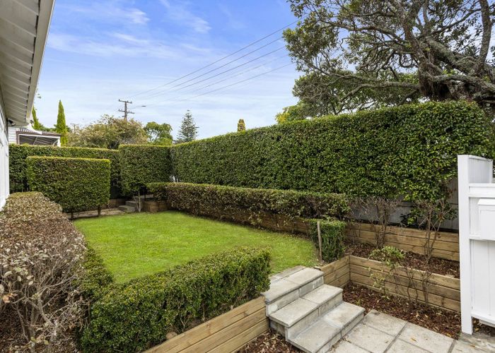  at 131 Bassett Road, Remuera, Auckland