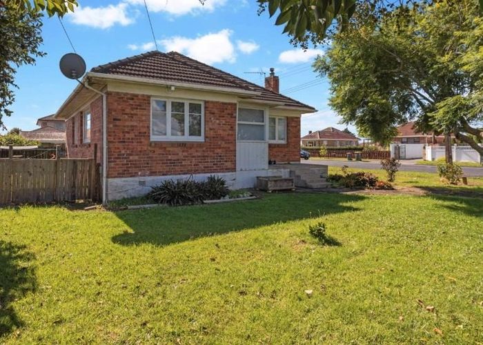  at 38 Atkinson Avenue, Papatoetoe, Auckland