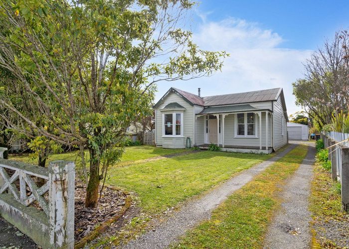  at 84 Lincoln Road, Masterton