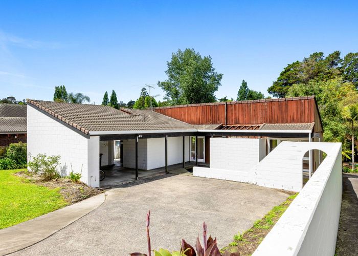 at 148 Stapleford Crescent, Browns Bay, North Shore City, Auckland