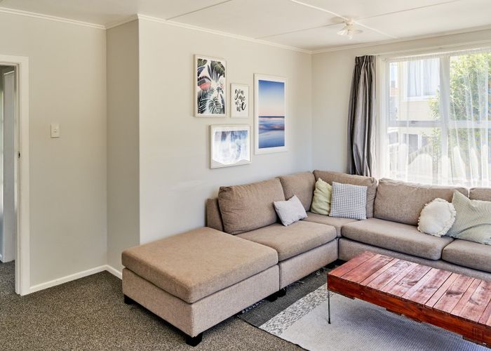  at 46 Beauzami Crescent, Ascot Park, Porirua