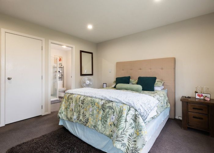  at 55 Alpers Ridge, Leamington, Cambridge