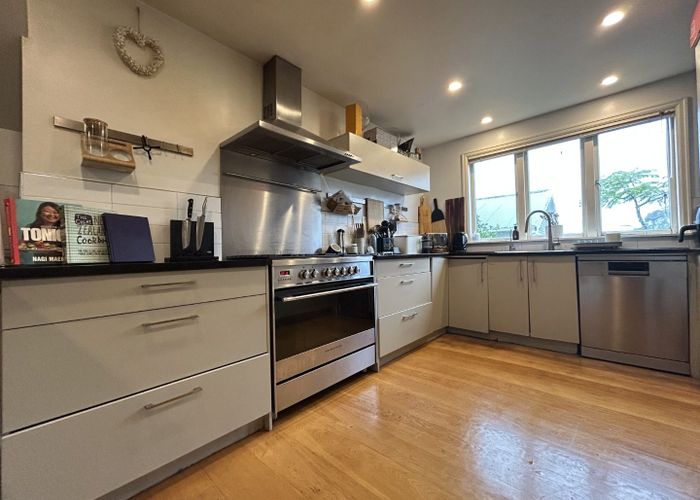  at 64 Larchwood Ave, Westmere, Auckland City, Auckland