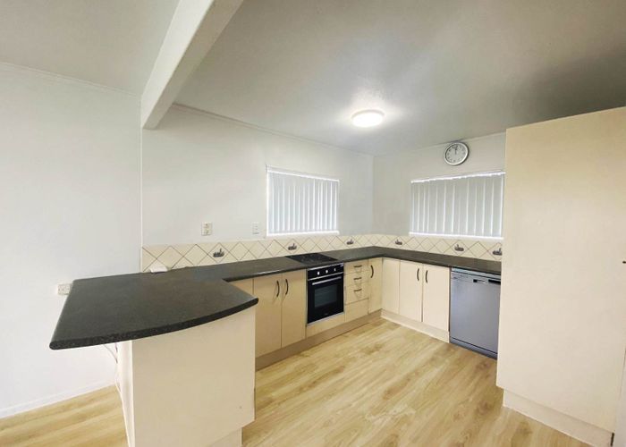  at 220 Dominion Road, Red Hill, Papakura