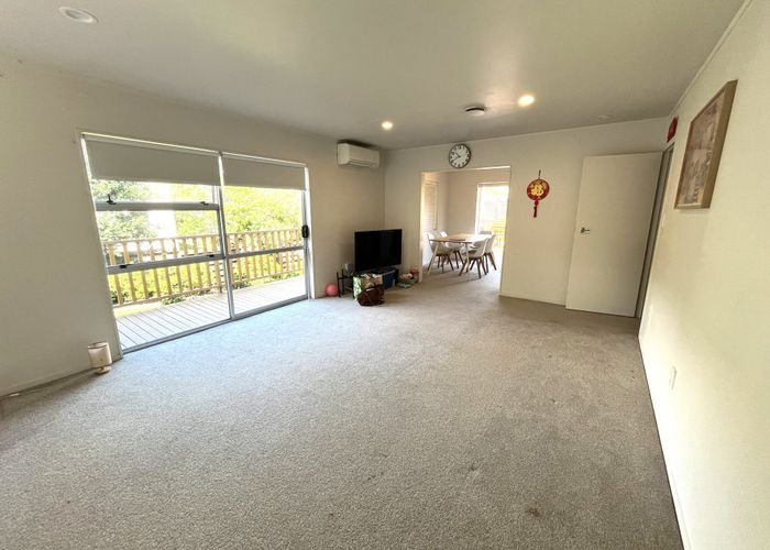  at 2/41 Seabrook Avenue, New Lynn, Waitakere City, Auckland