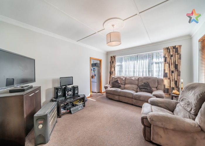  at 88 Main Road, Wainuiomata, Lower Hutt