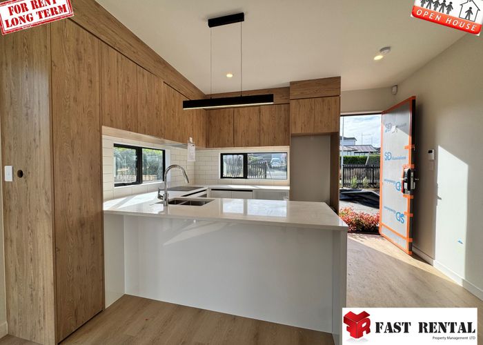  at 1 Tawatawa St--On Mon 16th June at 5:00-5:20pm, Long Bay, North Shore City, Auckland
