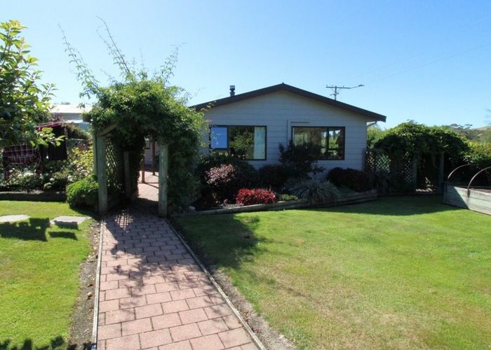  at 42 Beach Street, Waikouaiti, Dunedin, Otago