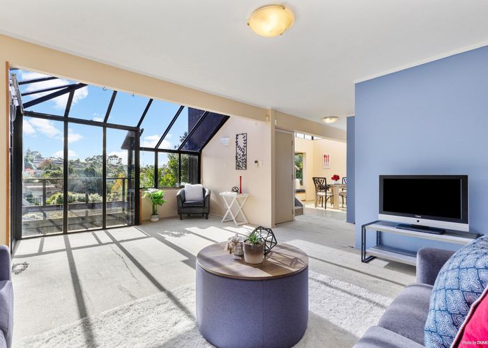  at 2/36 Regency Place, Sunnynook, Auckland