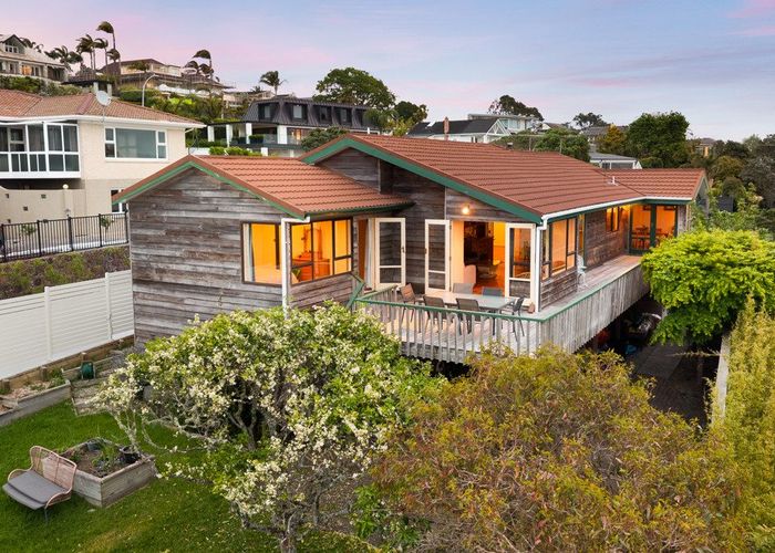  at 9 Rangitoto View Road, Cockle Bay, Manukau City, Auckland