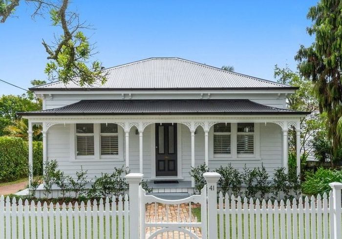  at 41 Glen Road, Stanley Point, Auckland
