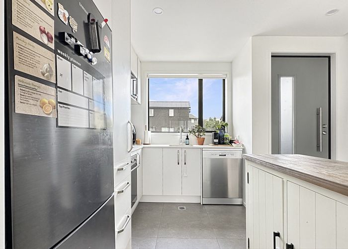  at 30 Cessna Crescent, Mangere, Manukau City, Auckland
