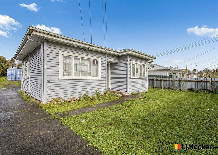  at 48 Hall Avenue, Otahuhu, Auckland