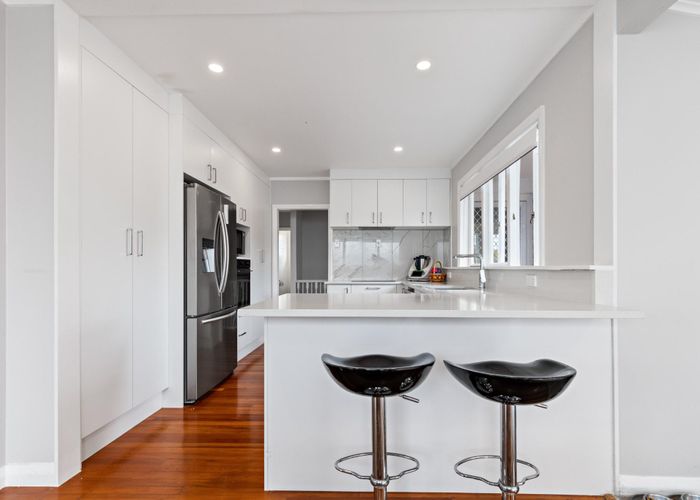  at 15 Matipo Road, Te Atatu Peninsula, Waitakere City, Auckland