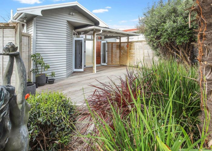  at 8 Hudson Street, Ellerslie, Auckland City, Auckland