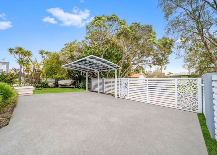  at 21 Sylvia Road, Hillcrest, North Shore City, Auckland