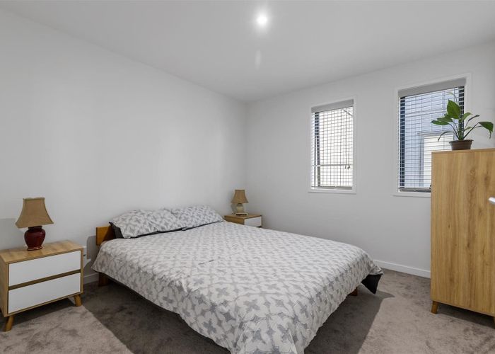  at 208/8 Gray Avenue, Mangere East, Auckland